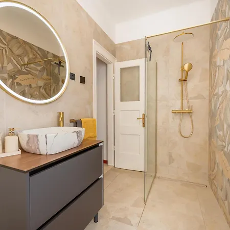 White House Luxury - Center, Near & Parking Сплит