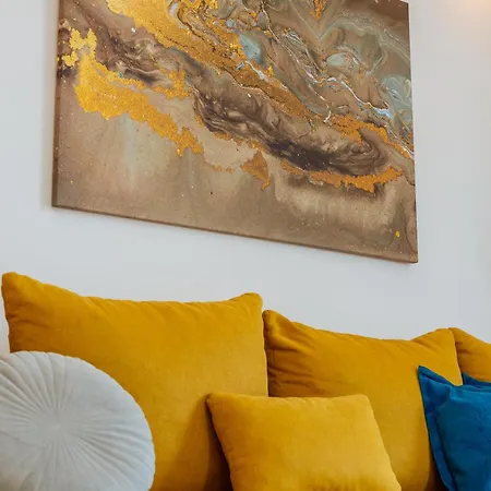 Apartamento White House Luxury - Center, Near & Parking *